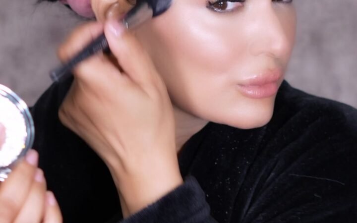 MM Luminous Foundation Application for Mature Skin