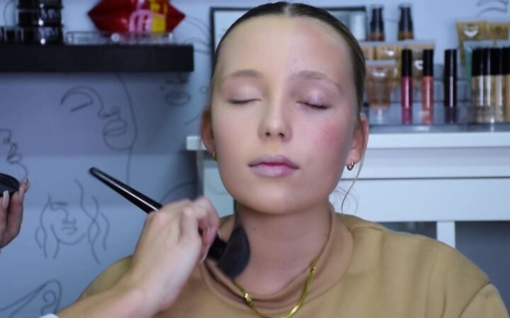 Makeup Colour Matching on Light Skin with Mooiste Meisie