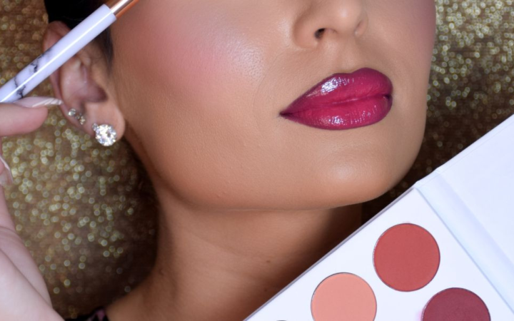 Valentine’s 🌹 makeup kits from just R699 now available 💋